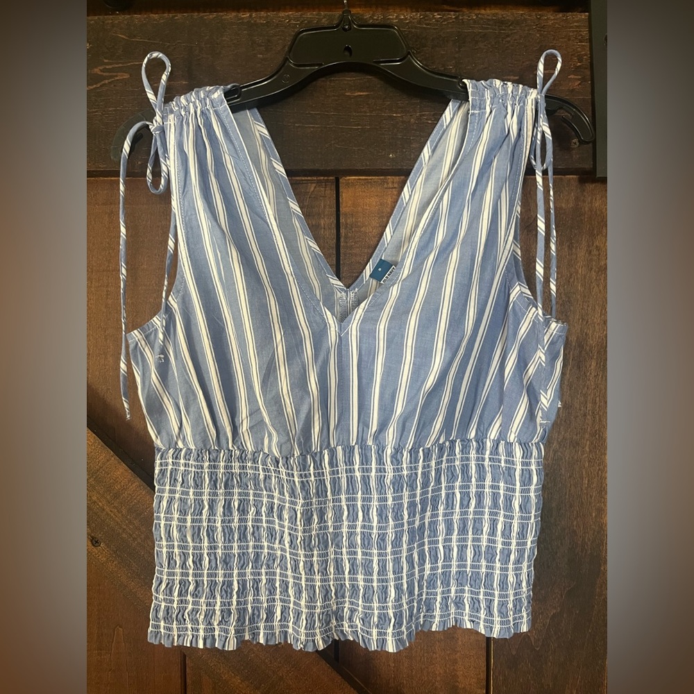Old navy blue and white stripe top, size small